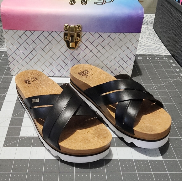 Reef Cushion Vista Hi Slip-on Platform Slide Sandals Women's Size 9 - Picture 11 of 15